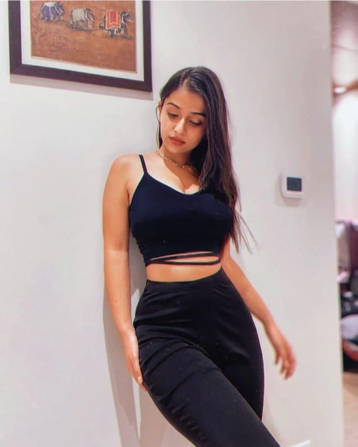 Rishikesh Escorts in Sector 62